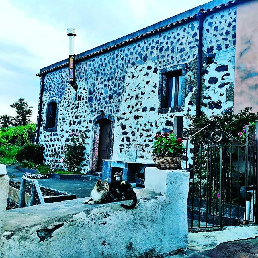 Etna Masi' * Milo